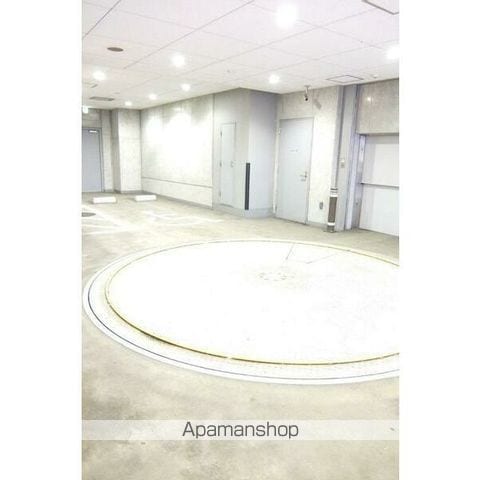 プライムアーバン初台の玄関写真