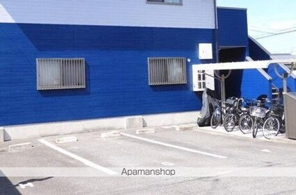 フォブール長尾[2LDK/56.07m2]の駐車場