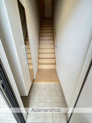和歌山県和歌山市宇須１丁目[1LDK/42.47m2]の玄関