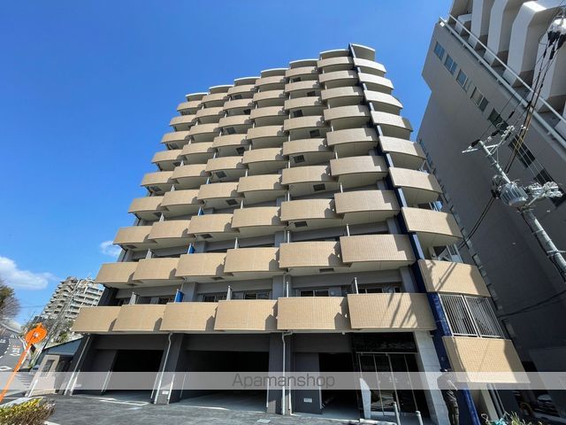 プレサンス江坂ベルフィーヌの外観写真