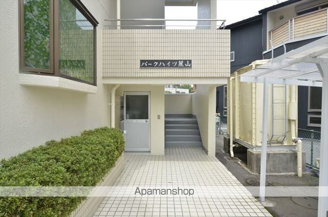 パークハイツ麓山の玄関写真