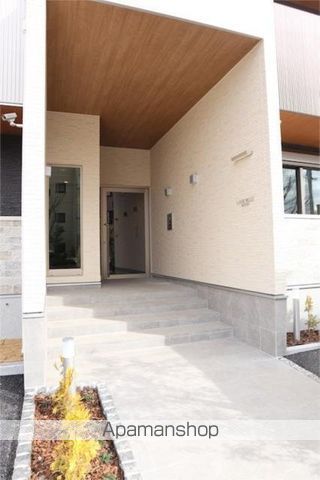 ラヴィベール妙典の玄関写真