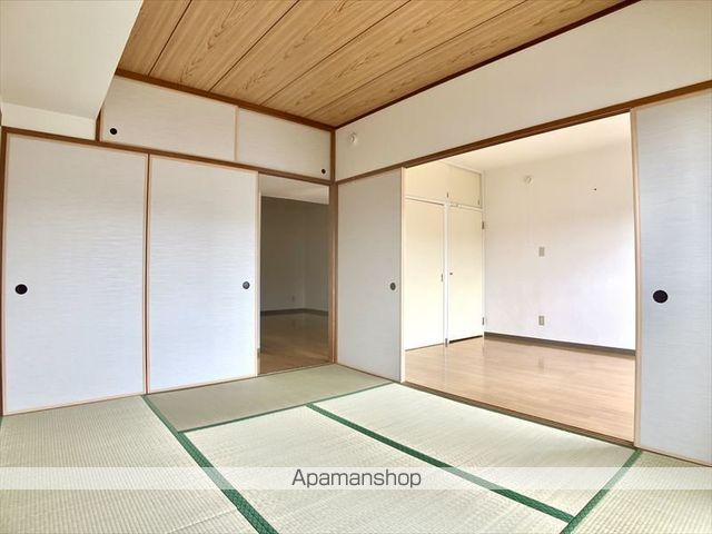 ブランニュー別所4号棟の内装写真