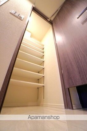 プレディアコート錦糸町スカイビュー[2LDK/40.73m2]の収納