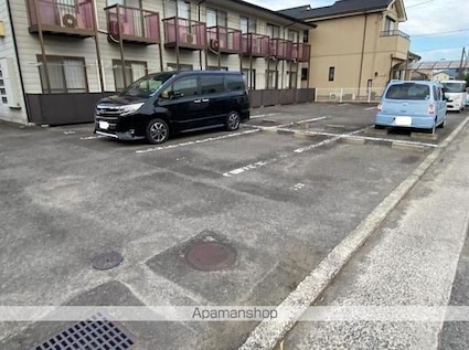 香川県高松市今里町２丁目[1K/19.87m2]の駐車場
