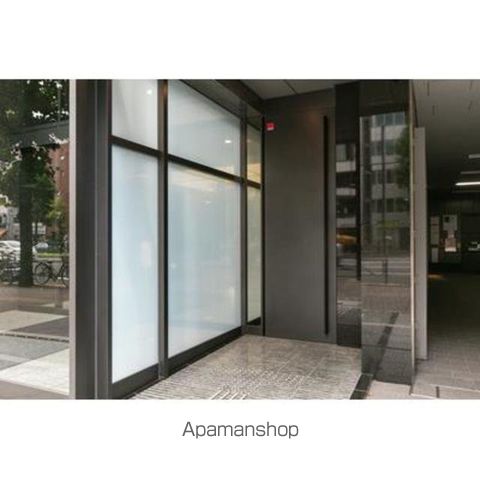 テラス四谷の玄関写真