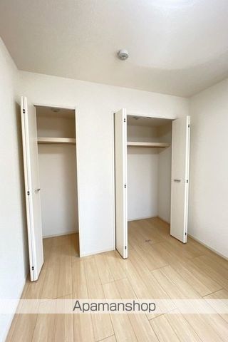 グリンデルヴァルトの内装写真