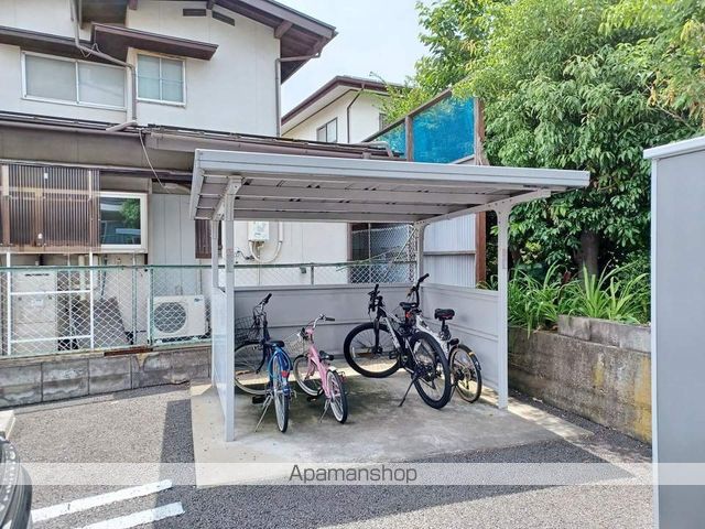 コティ キルシッカのその他写真