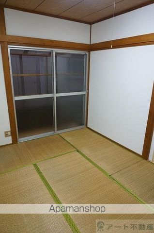 松山市 2階建 築37年の内装写真