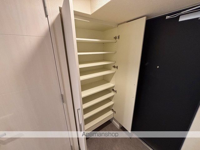 CREST COURTE 江坂垂水町の内装写真