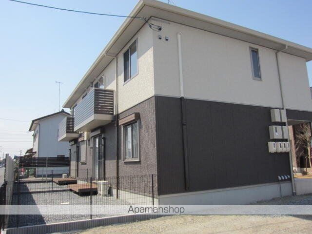 ロシニエール Eの外観写真
