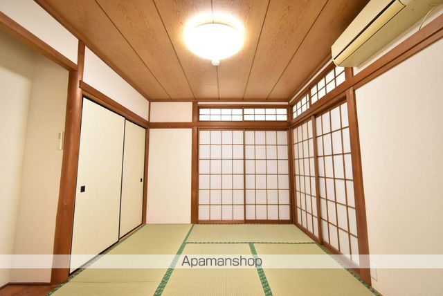京王電鉄京王線 つつじヶ丘駅 徒歩14分 2階建 築47年の内装写真