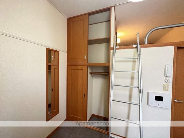 カラコレスの内装写真