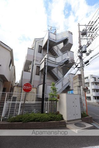 葵マンションの玄関写真