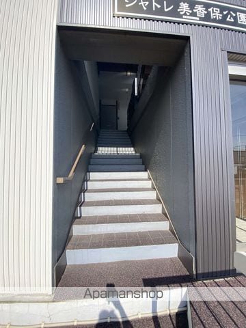 シャトレ美香保公園IIIの玄関写真