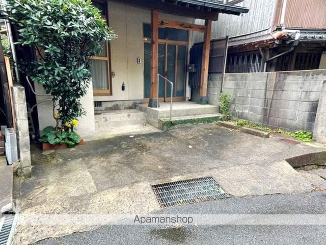 山陽本線 幡生駅 徒歩44分 2階建 築50年の玄関写真