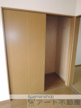 ビージョイマンション５号館[2LDK/50.56m2]の収納
