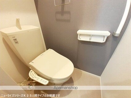 和歌山県和歌山市園部[2LDK/56.48m2]のトイレ