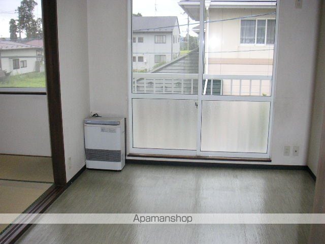 フレグランスIIの内装写真