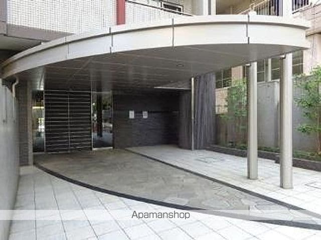 ベルファース本郷弓町の玄関写真