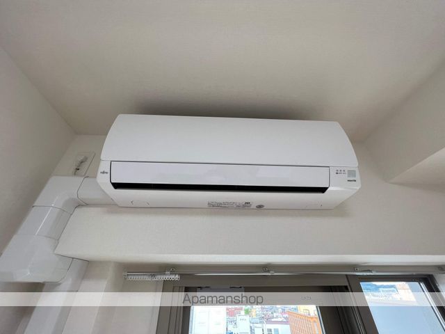 小田急伊勢原駅前マンションの内装写真