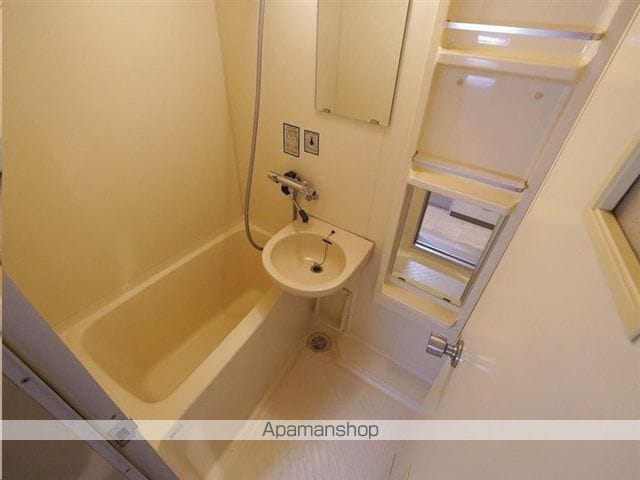 ロイヤルヒルズ高松の内装写真