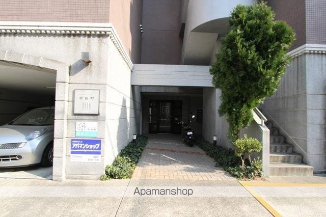 エグゼクティブコート中新町の玄関写真