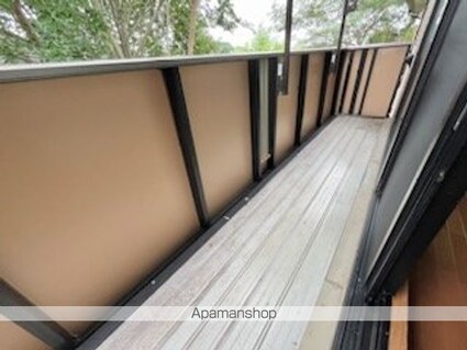 滋賀県蒲生郡日野町大字大窪[2LDK/52.02m2]のバルコニー