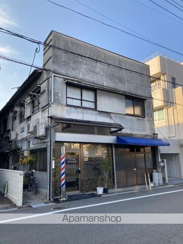 川本アパートの外観写真