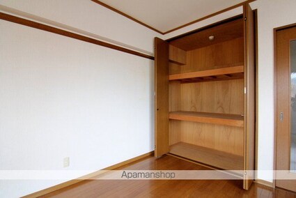 フェニックス松末[1DK/30.4m2]の内装1