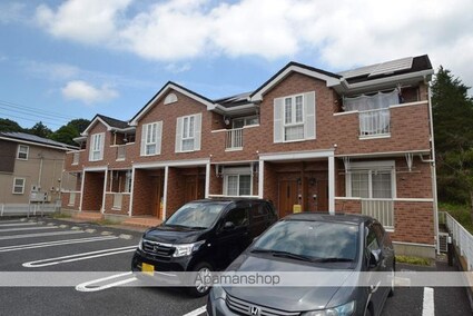 ヴィラアイシス[2LDK/57.02m2]の外観2