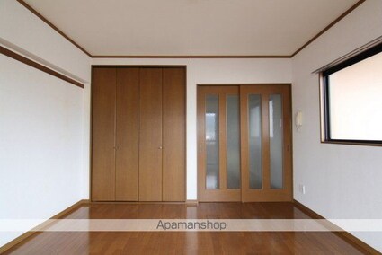 フェニックス松末[1DK/30.4m2]のリビング・居間2