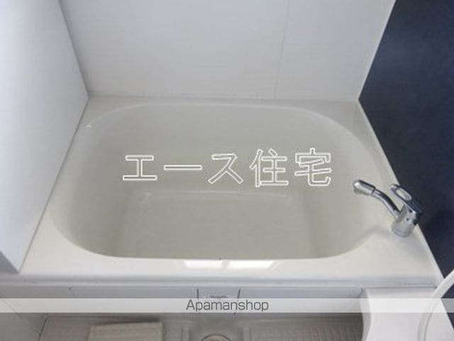 EAST-1の内装写真