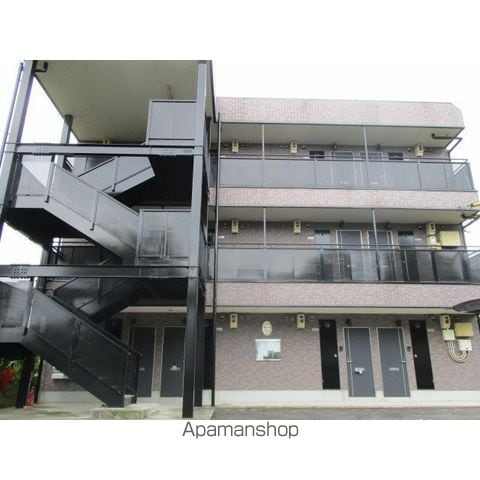 アンプルールフェールシャルマンの外観写真