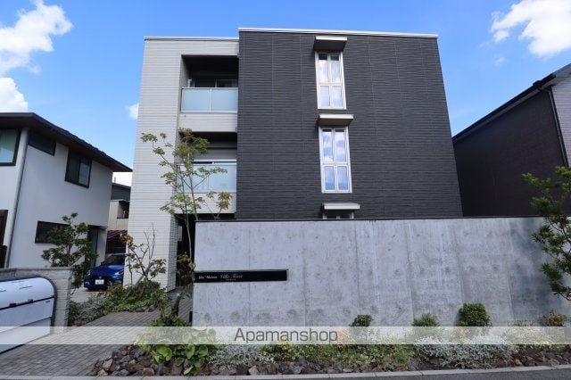 VILLA FORETの玄関写真