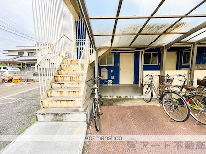 アルト小坂[1R/25.2m2]の駐車場