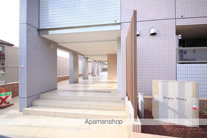 Ｓｅｐｔｅ’ｎｏｖａ[1K/28.15m2]のエントランス