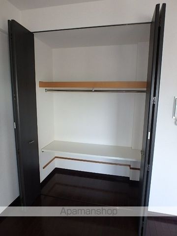 ESRISENAKANOSHIMAWESTの内装写真