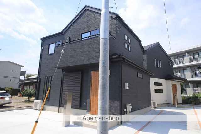 東中野戸建てA棟の外観写真