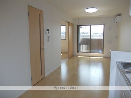 イセソラージュＢ[1LDK/54.16m2]のリビング・居間1