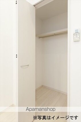 ＣＲＡＳＴＩＮＥ上飯田東町４丁目[1LDK/30.13m2]の収納
