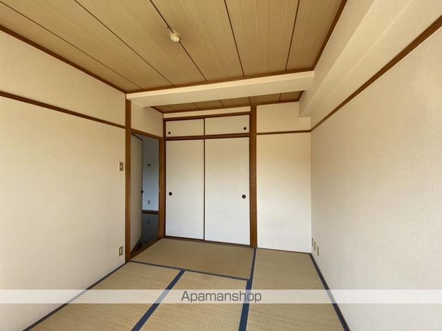 阿部ロイヤルハイツの内装写真