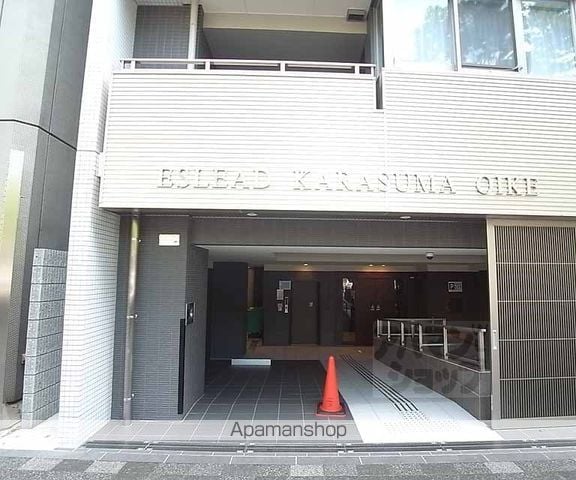 エスリード烏丸御池の玄関写真