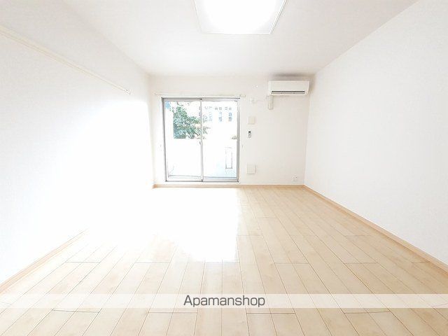 FRANC BIRDの内装写真