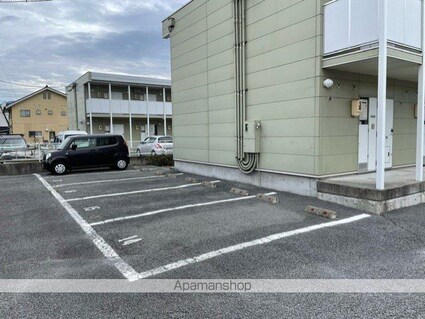 レオパレスくずいⅡ[1K/23.18m2]の駐車場1