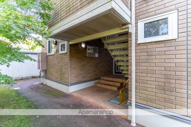 エリタージュ B棟の玄関写真