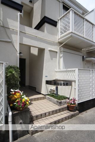 T.T.HOUSEの玄関写真