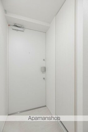 アジールコート三宿テラス[2LDK/54.58m2]の玄関
