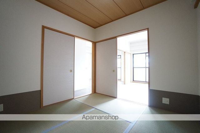 ラ・ペイナタールの内装写真