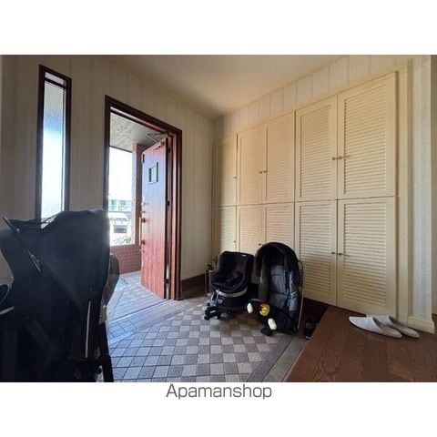 梅坪町戸建住宅の内装写真